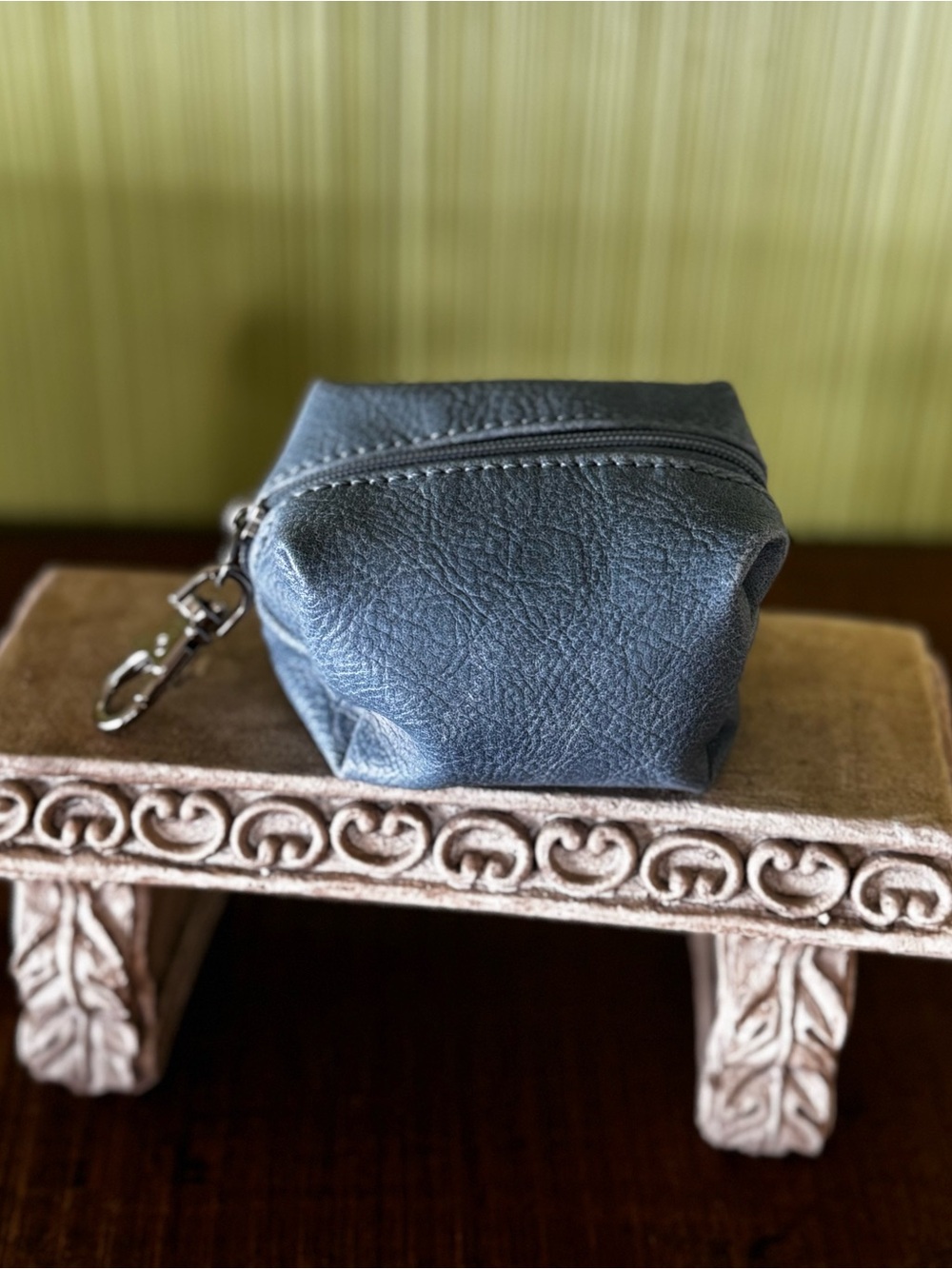 Thirty-One Bags Denim Distressed Pebble Petite Pouf Mini Pouch Travel Clip